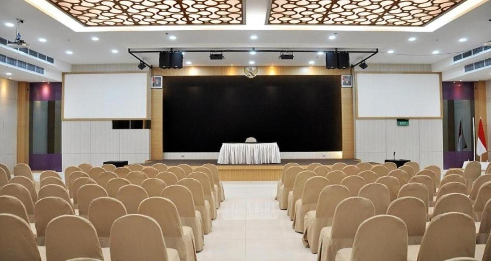 Beverly Hotel Batam Nagoya Exteriör bild